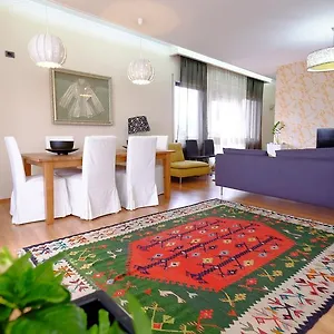 galeria-apartment.hotels-in-tirana.com/